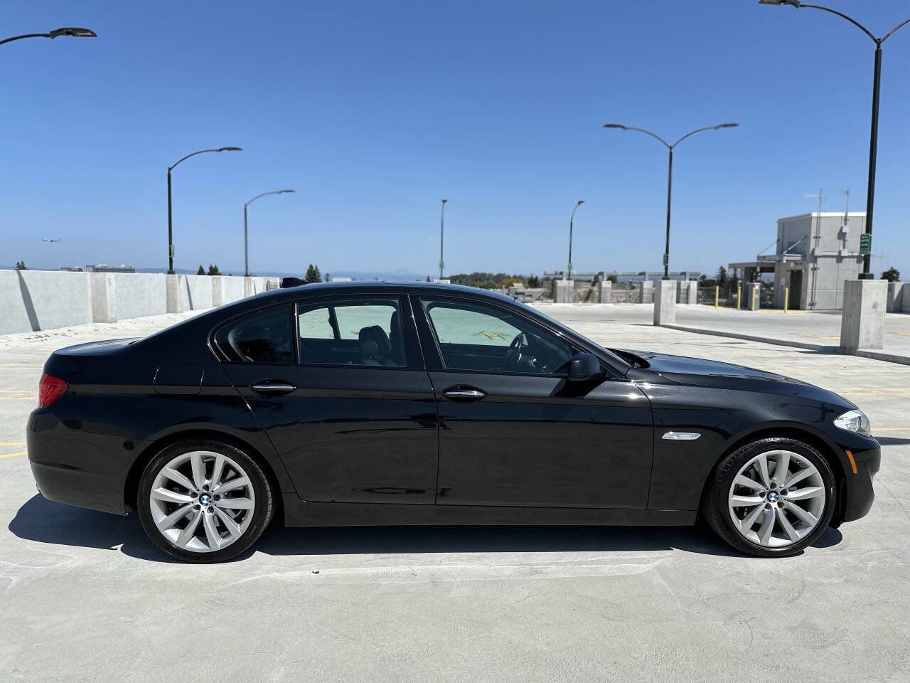 Used 2011 BMW 535i Sedan image 3