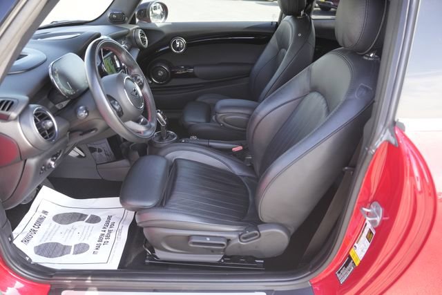 Used 2021 MINI Cooper S image 9