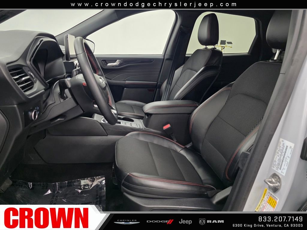Used 2025 Ford Escape ST-Line image 22