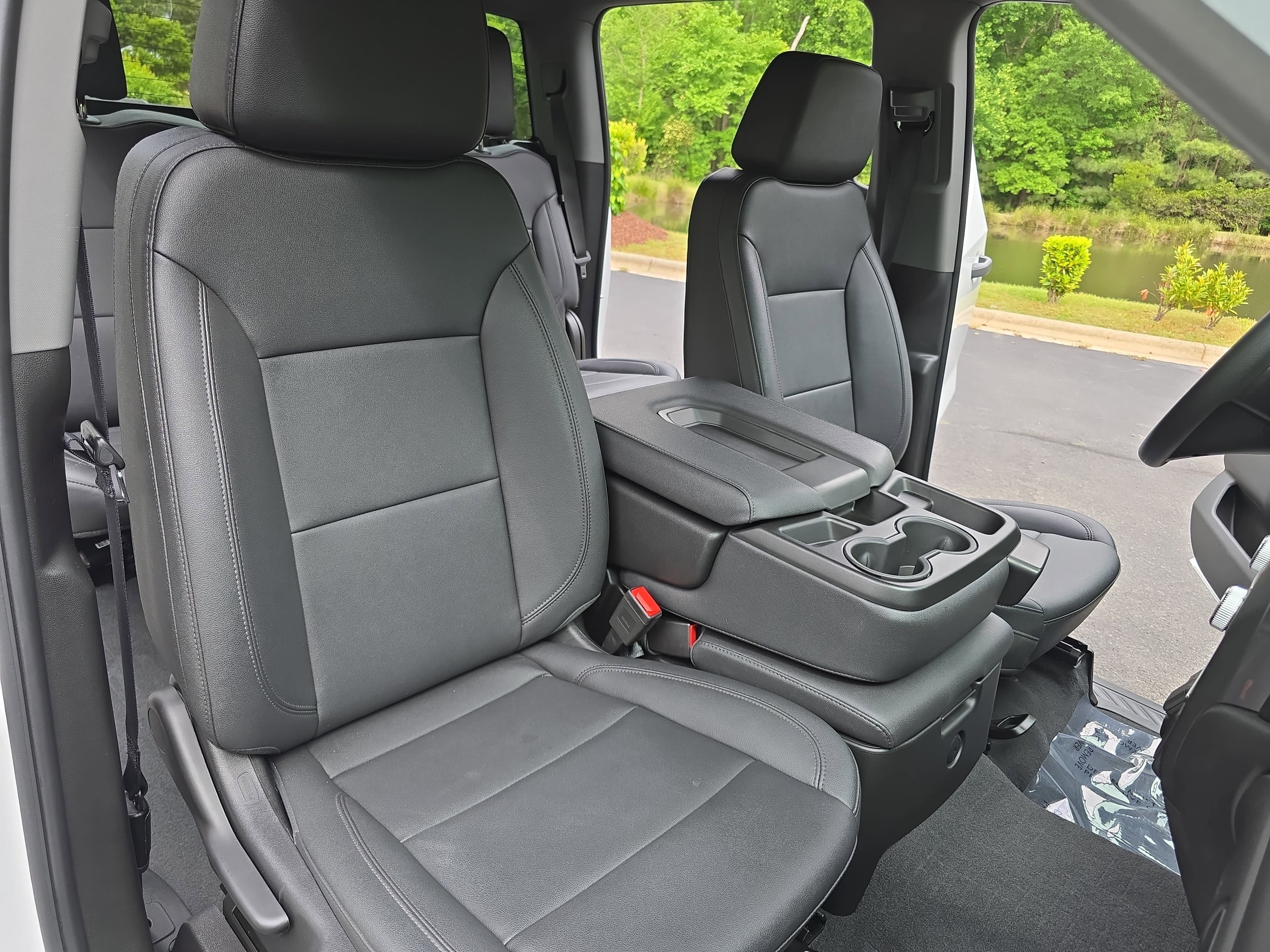 Used 2024 GMC Sierra 1500 Pro w/ Graphite Edition AWD/4WD image 10