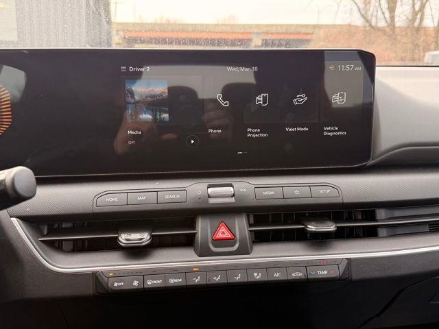 Used 2025 Kia K4 LXS image 32