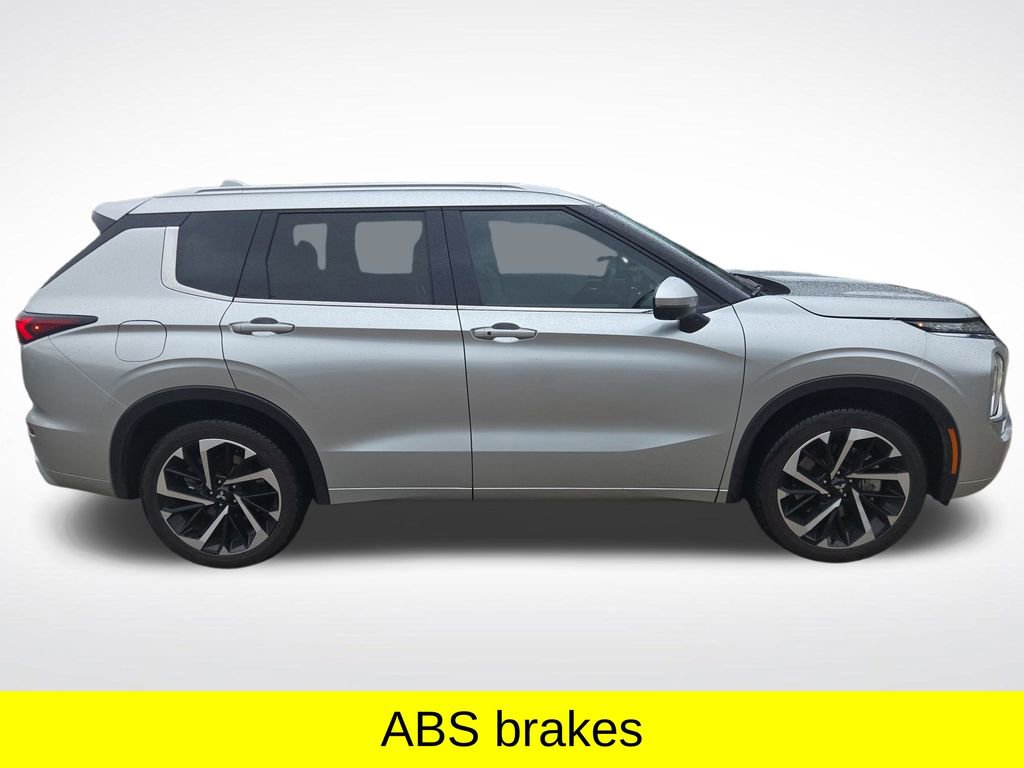 Used 2024 Mitsubishi Outlander SEL FWD image 7