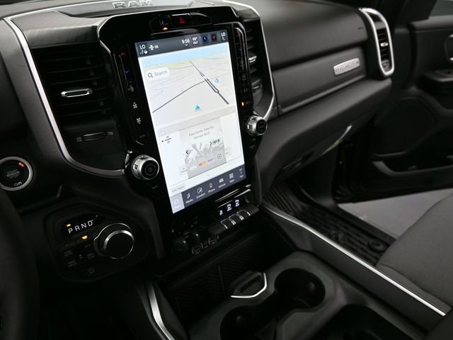 New 2026 RAM 1500 4x4 Crew Cab image 34