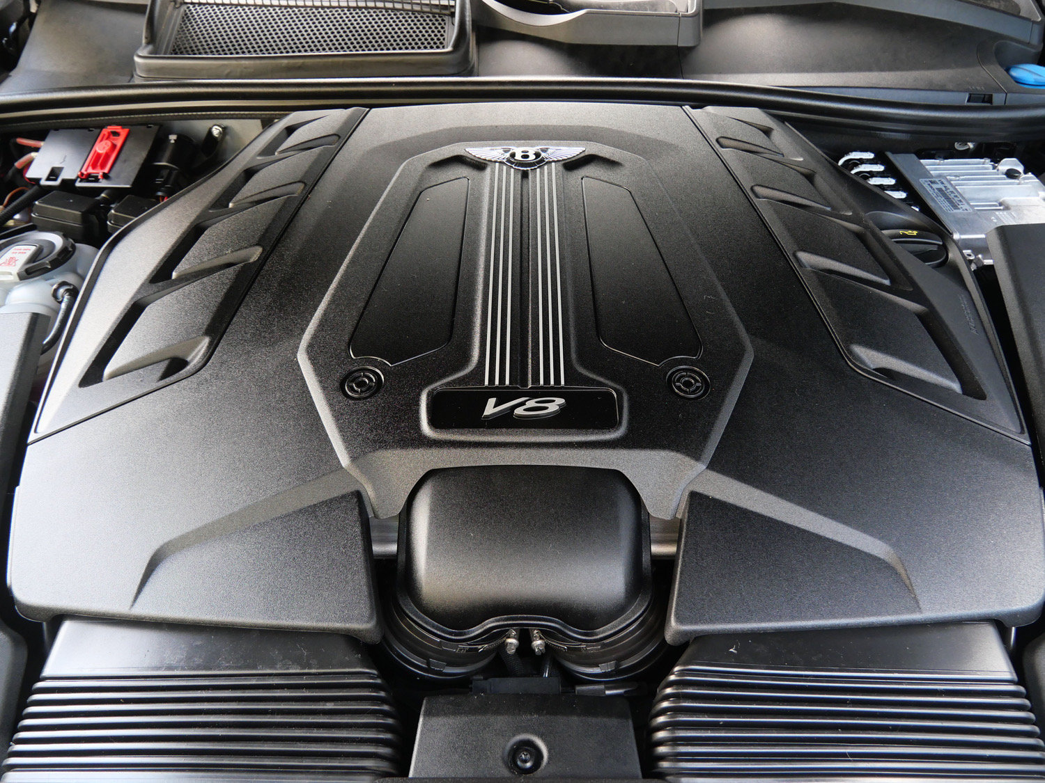 Used 2023 Bentley Bentayga Extended Wheelbase AWD/4WD image 26