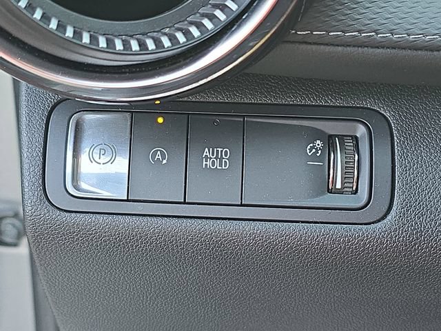 Used 2025 Chevrolet Equinox LT FWD image 30