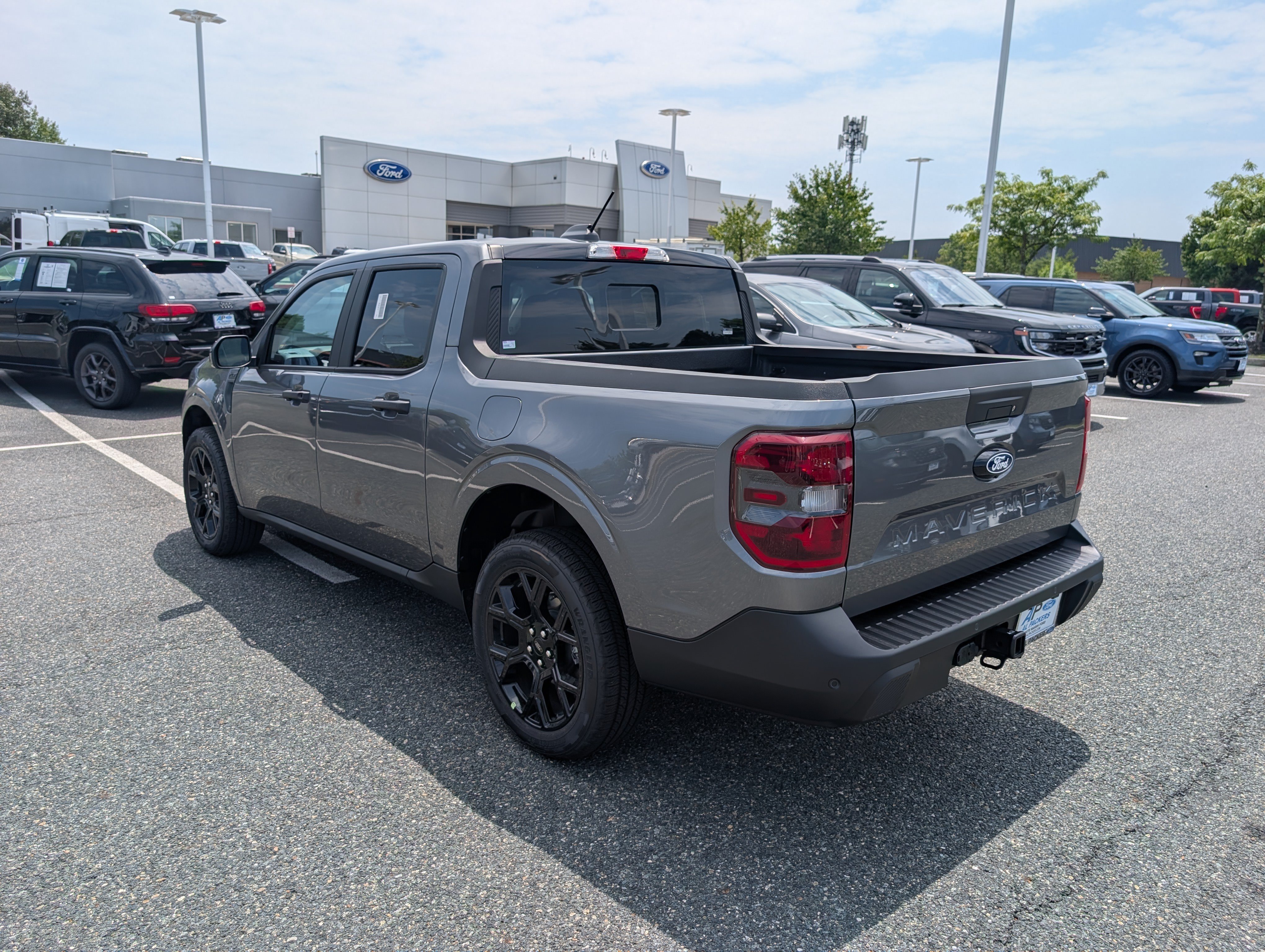 New 2026 Ford Maverick XLT w/ Equipment Group 301A AWD/4WD image 3