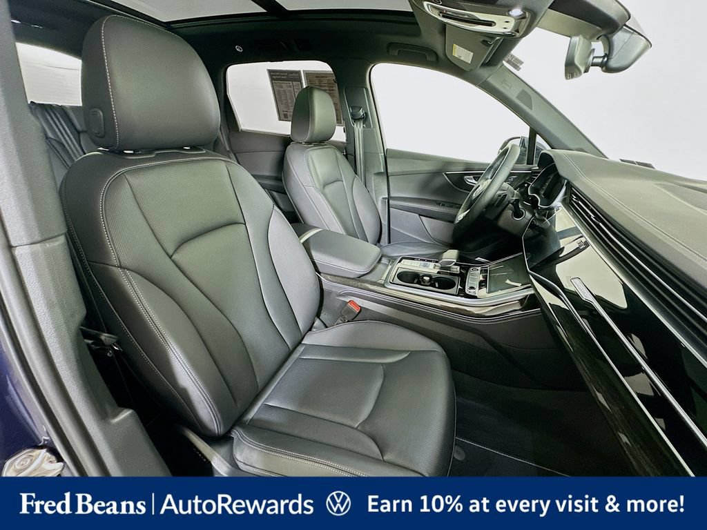 Used 2025 Audi Q7 3.0T Premium Plus w/ Premium Plus Package AWD/4WD image 36