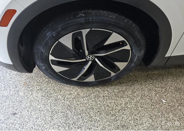 Used 2021 Volkswagen ID.4 Pro image 19