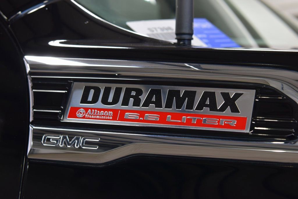 Used 2022 GMC Sierra 3500 Denali w/ Denali Ultimate Package image 14