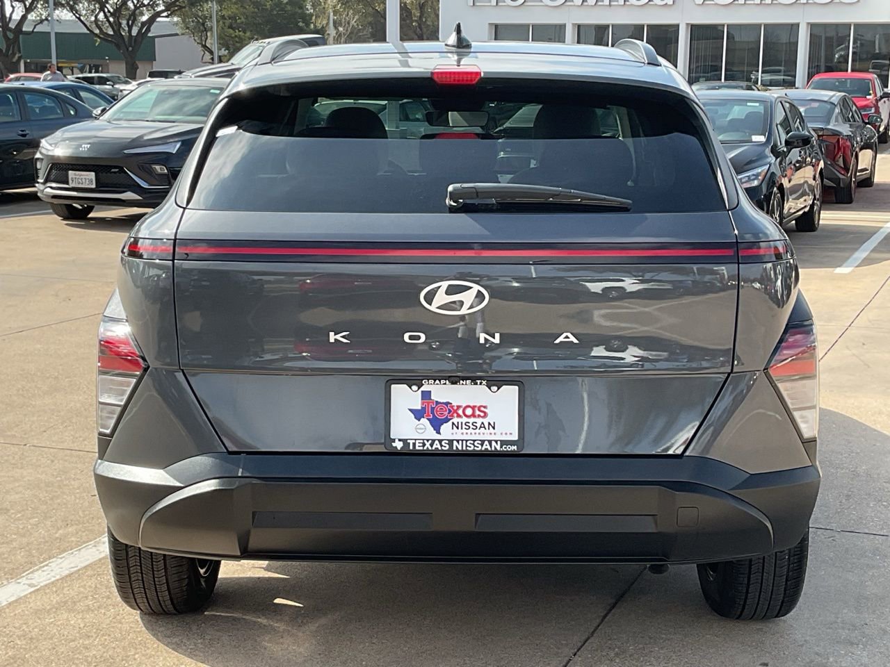 Used 2025 Hyundai Kona SEL image 5