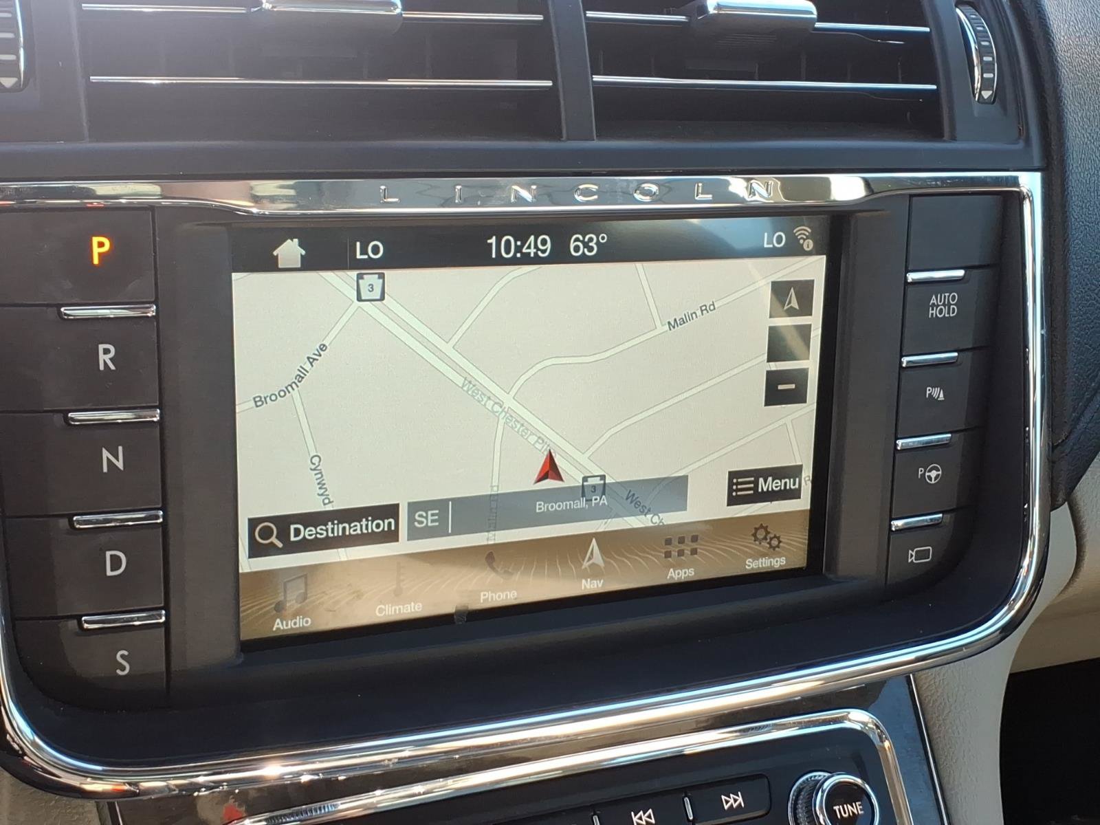 Used 2018 Lincoln Continental Reserve FWD image 18