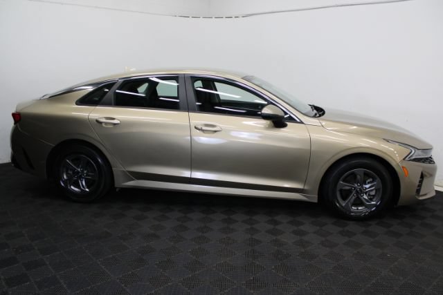 Used 2021 Kia K5 LXS FWD image 5