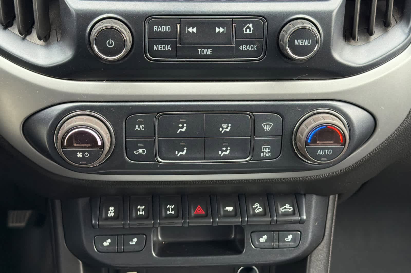 Used 2018 Chevrolet Colorado ZR2 image 19
