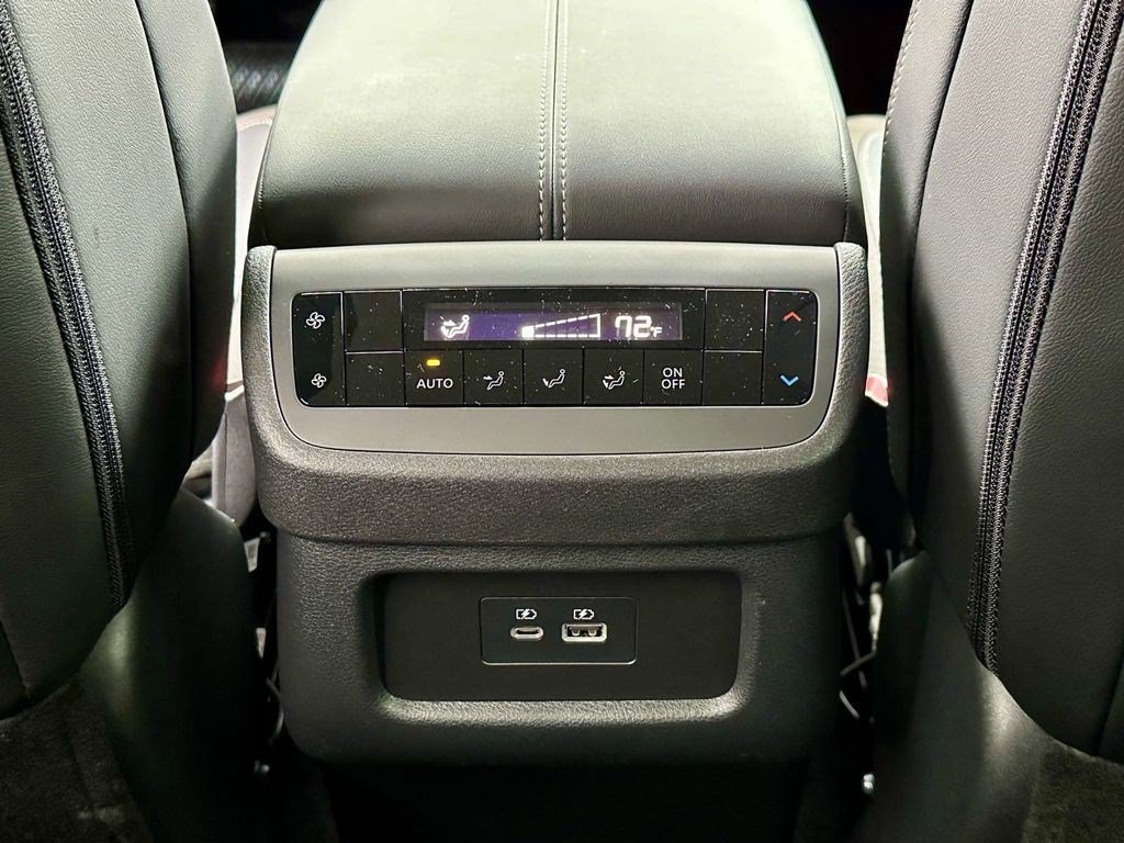 Certified 2025 Nissan Pathfinder SL AWD/4WD image 31