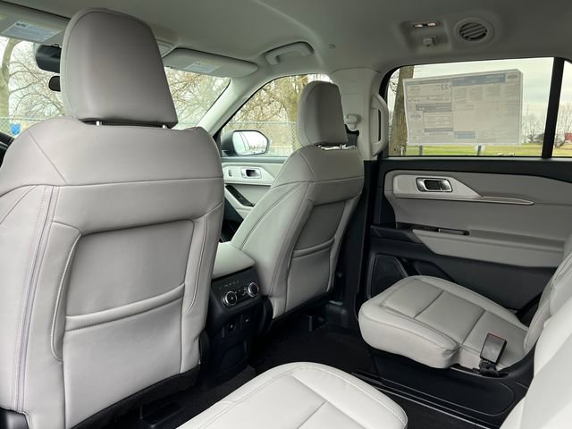 New 2026 Ford Explorer Active image 33