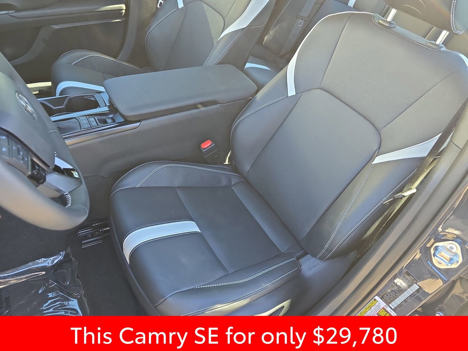 Used 2025 Toyota Camry SE image 20