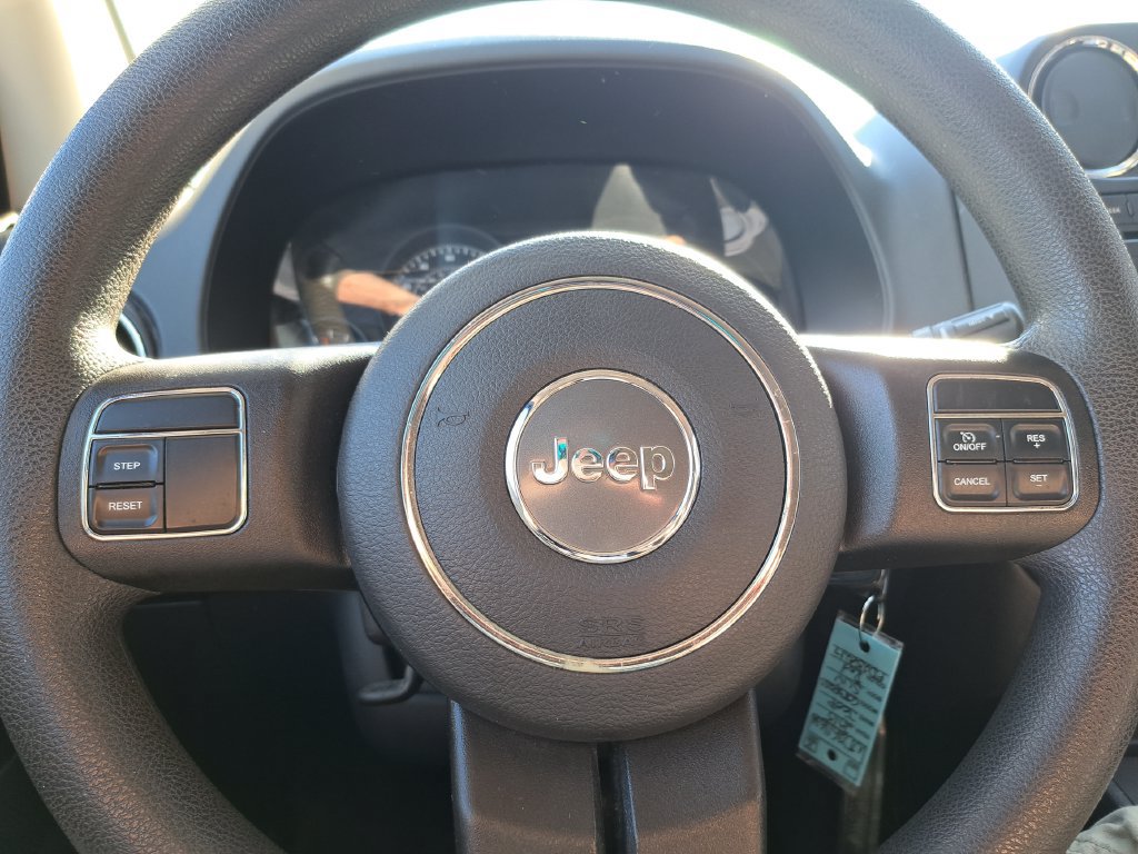 Used 2015 Jeep Compass Sport w/ Power Value Group FWD image 12