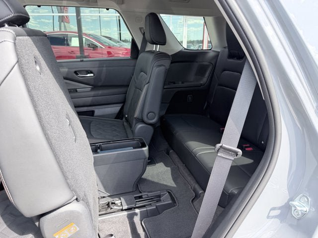 New 2026 Nissan Pathfinder Platinum AWD/4WD image 26