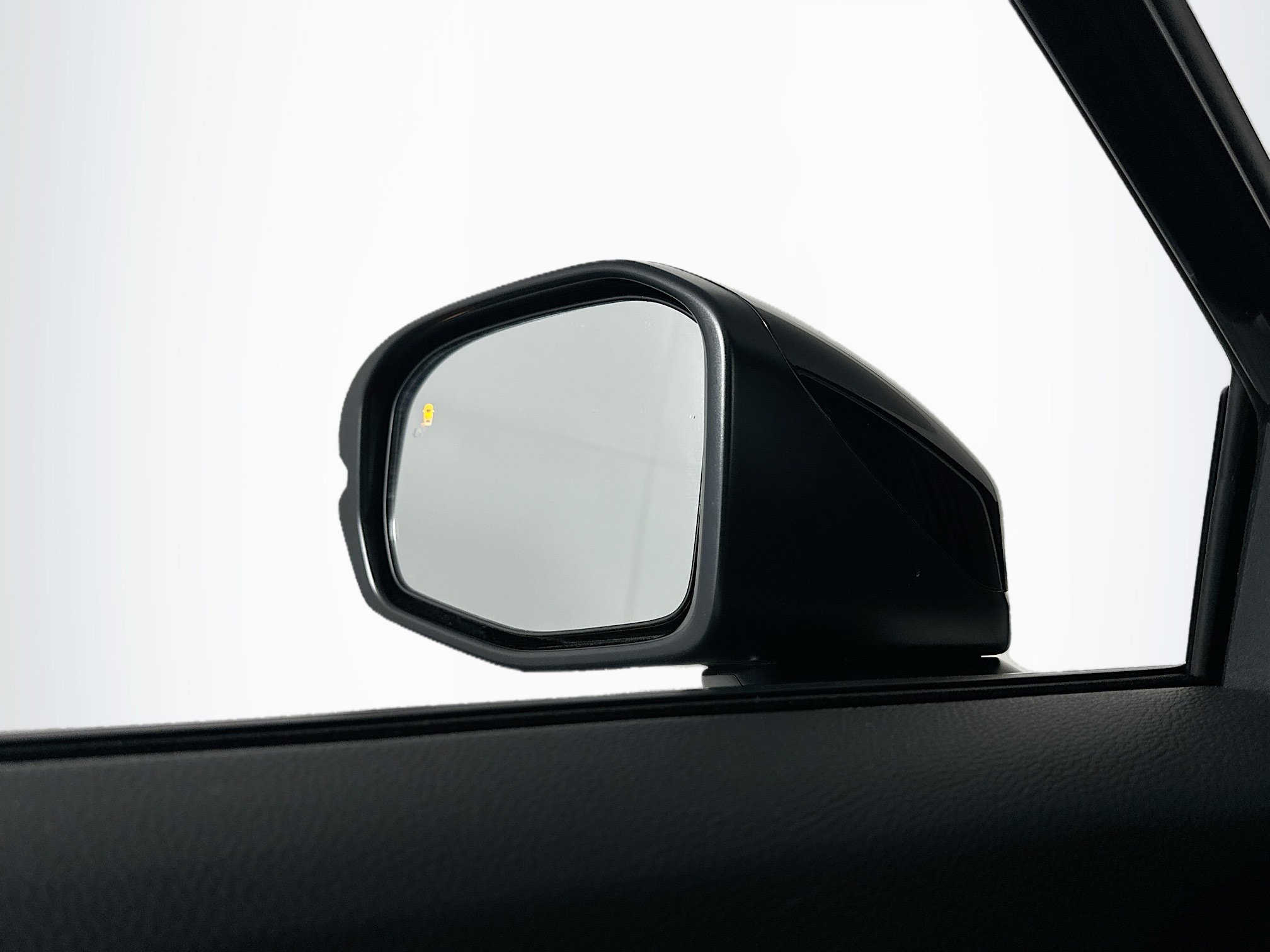 Used 2025 Honda CR-V EX image 16