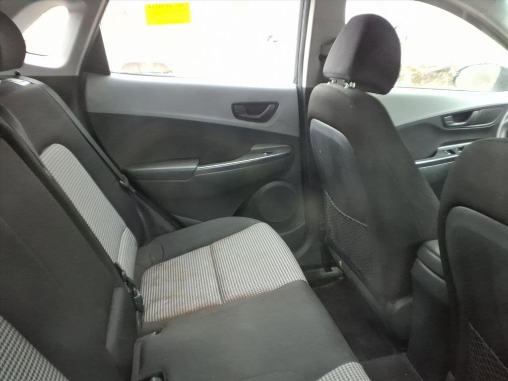 Used 2020 Hyundai Kona SE image 11