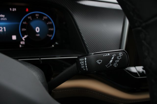 New 2026 Volkswagen Atlas Cross Sport SEL R-Line image 13