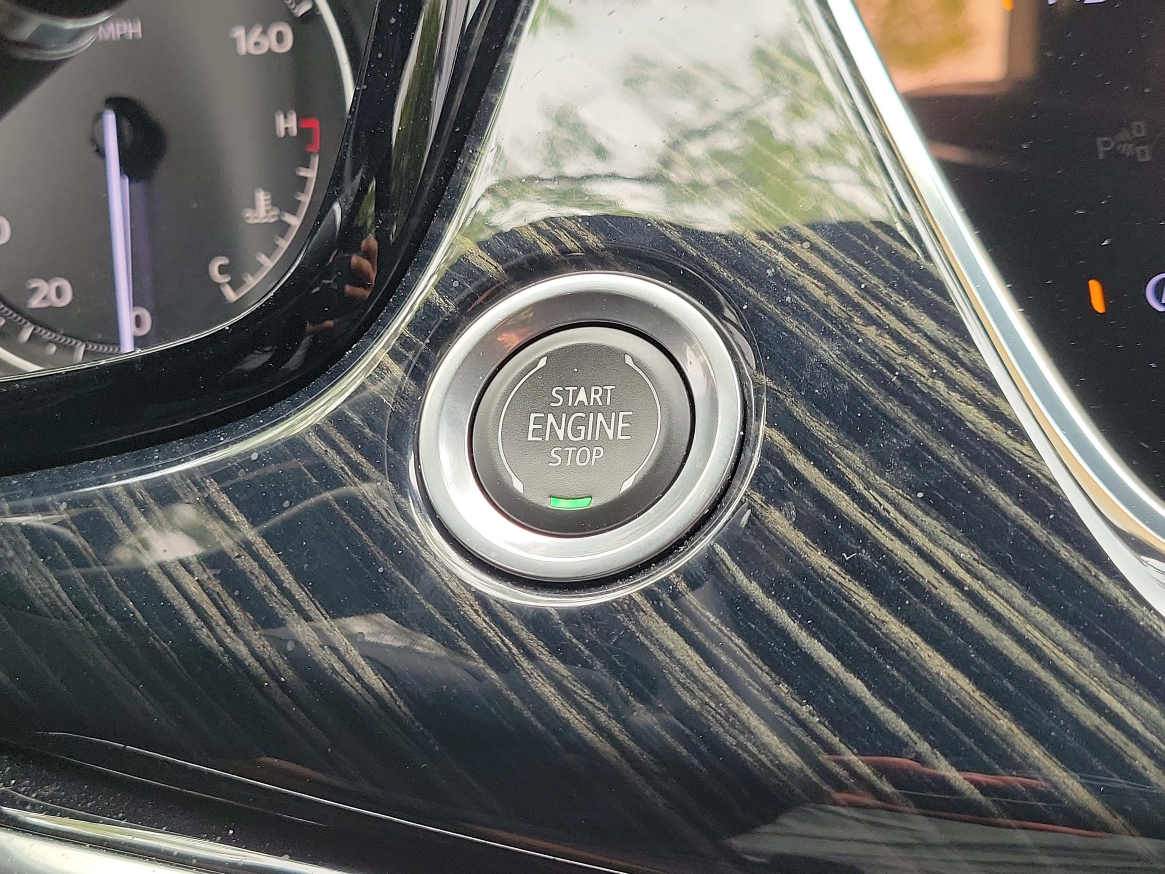 Used 2024 Cadillac XT6 Premium Luxury FWD image 31