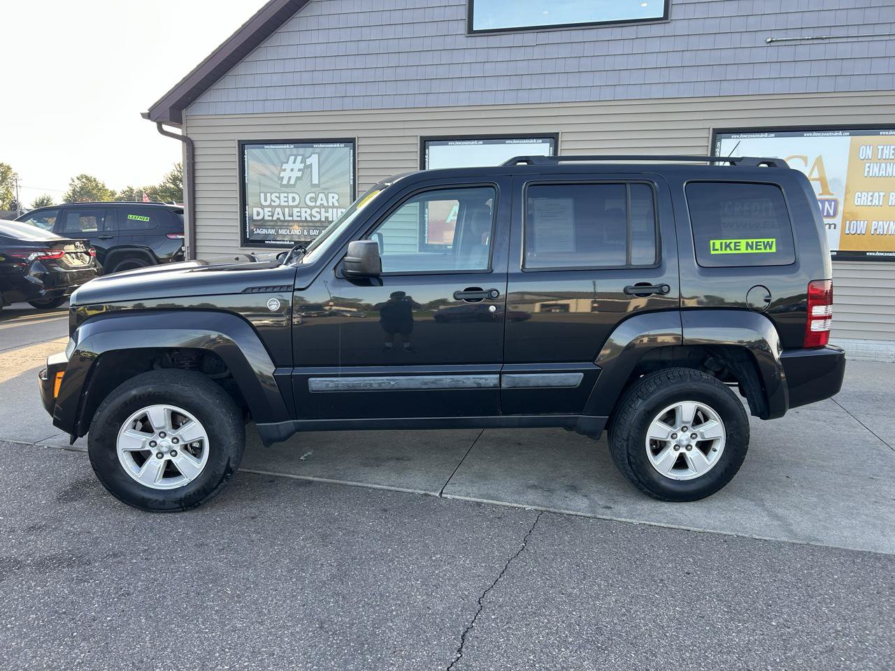 Used 2010 Jeep Liberty Sport w/ Popular Equipment Group AWD/4WD image 8