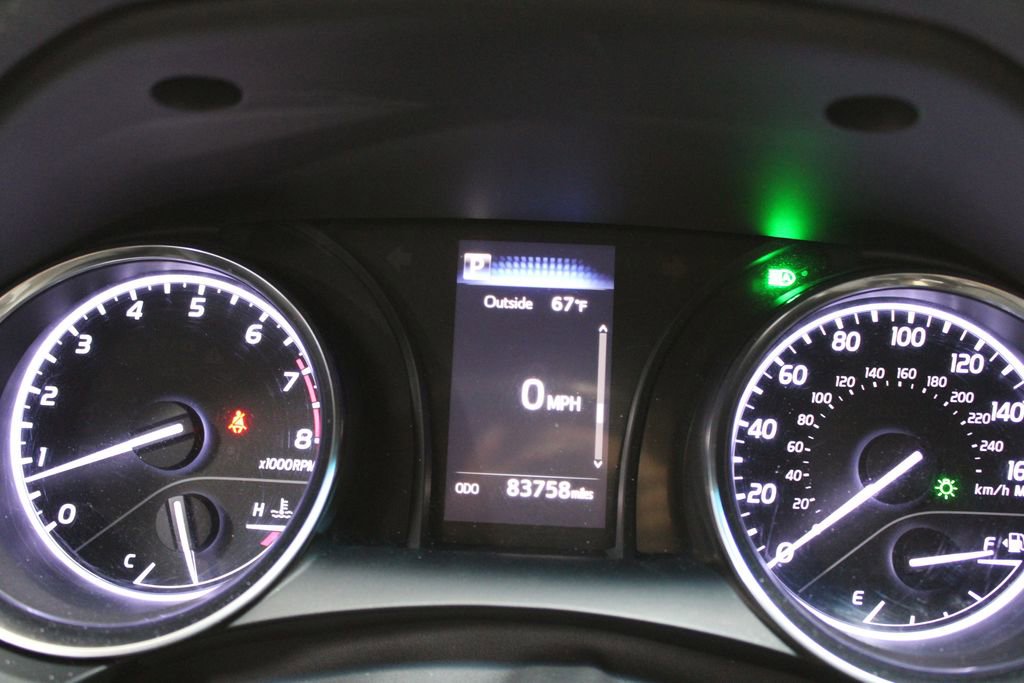 Used 2018 Toyota Camry SE image 17