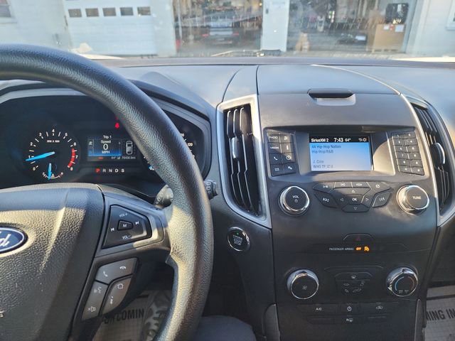Used 2019 Ford Edge SE FWD image 18