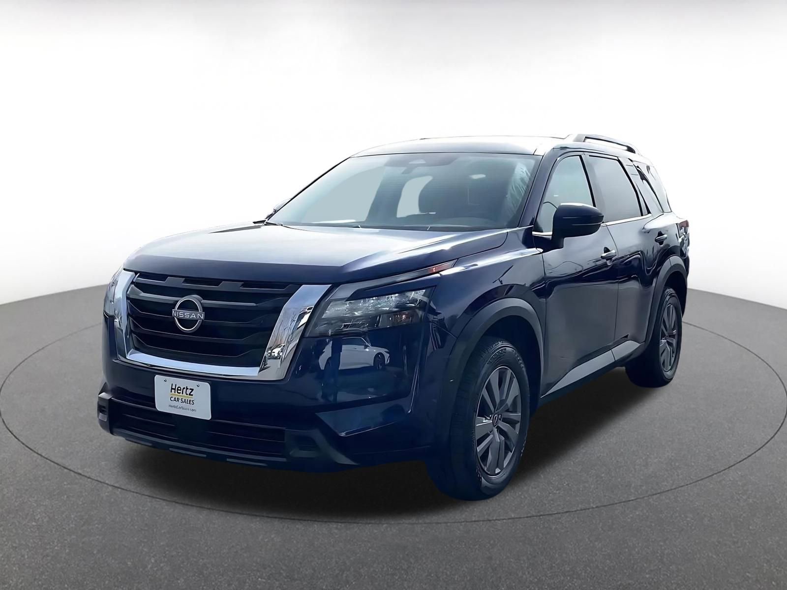 Used 2025 Nissan Pathfinder SV image 7