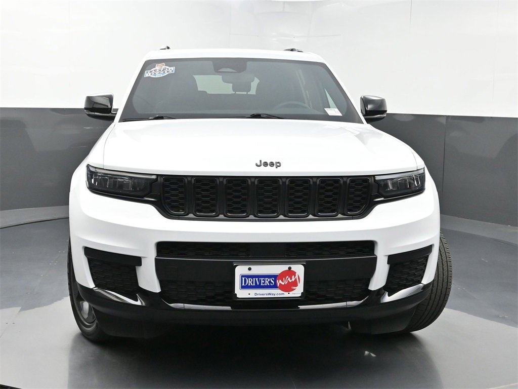 Used 2023 Jeep Grand Cherokee L Laredo image 43