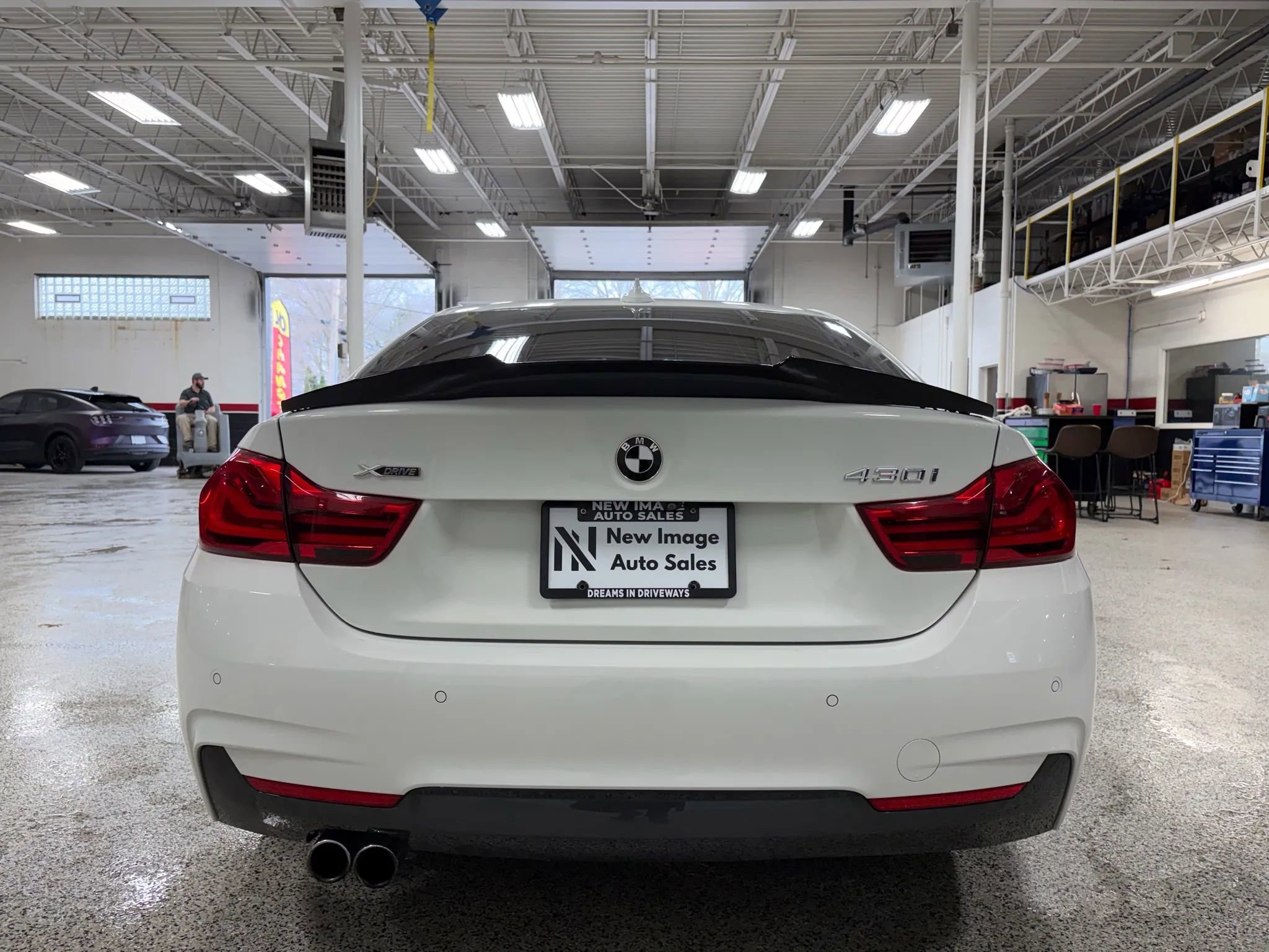 Used 2019 BMW 430i xDrive Coupe w/ M Sport Package image 11