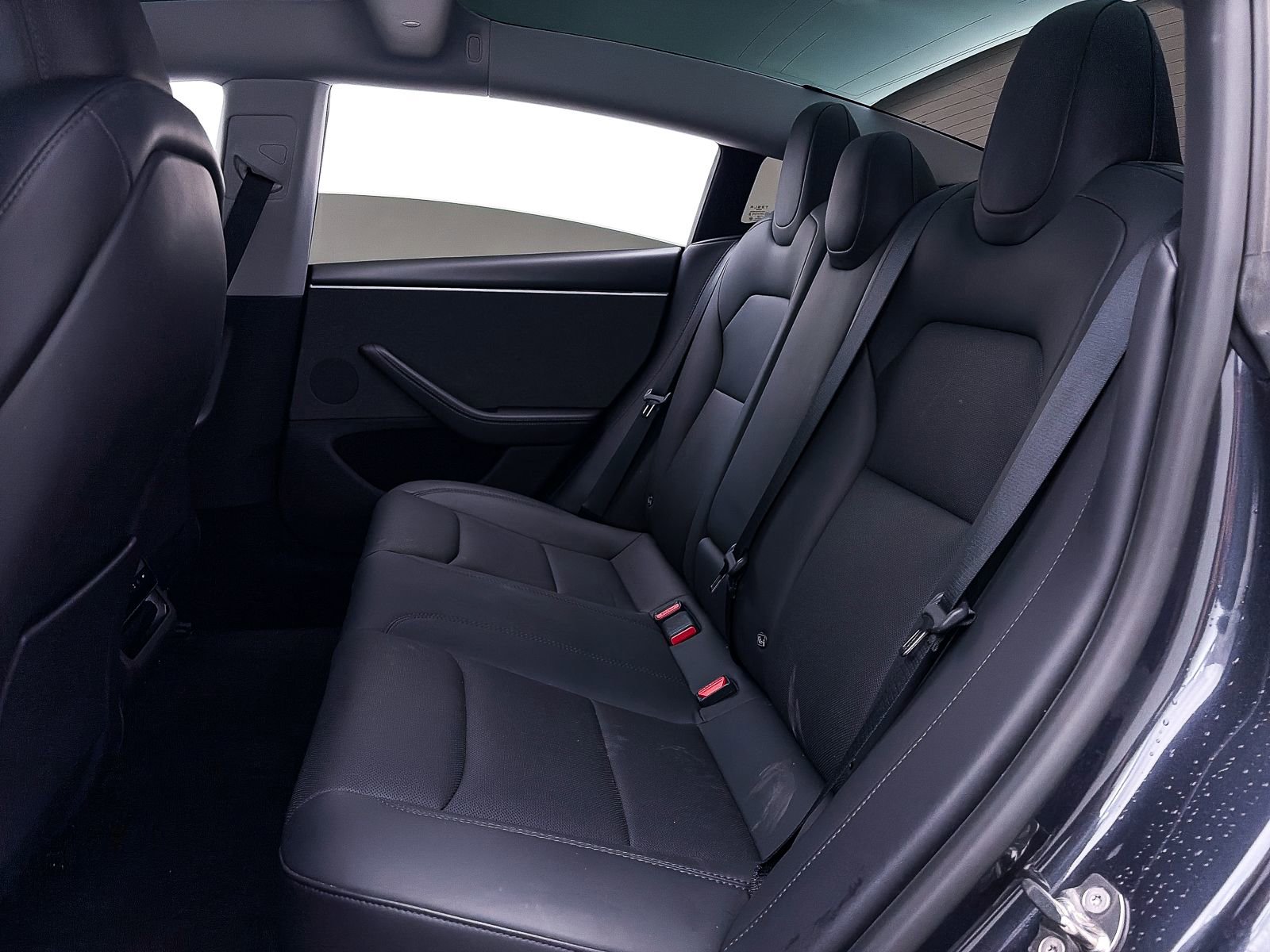 Used 2024 Tesla Model 3 Standard Range image 33