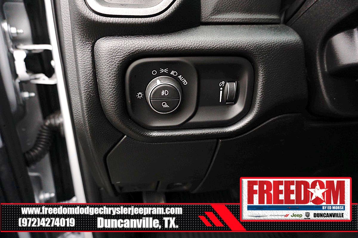 New 2026 RAM 2500 Tradesman AWD/4WD image 24