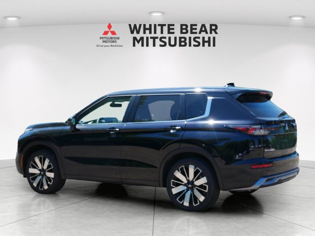 Used 2026 Mitsubishi Outlander SE AWD/4WD image 4
