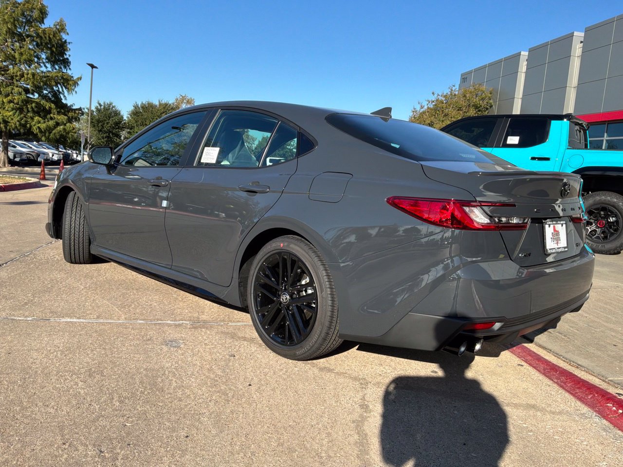 New 2026 Toyota Camry SE w/ Convenience Package FWD image 7