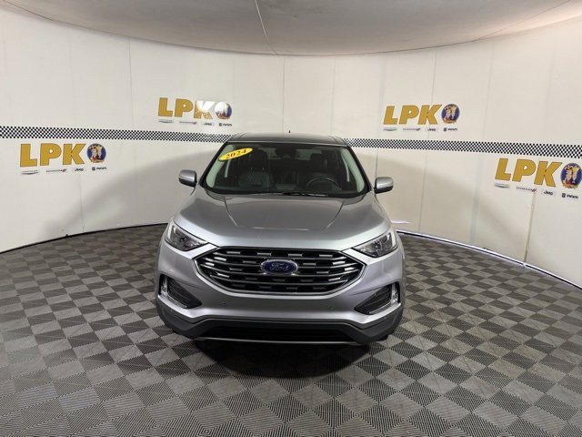 Used 2024 Ford Edge Titanium image 3