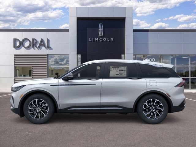 New 2026 Lincoln Nautilus Premier AWD/4WD image 3