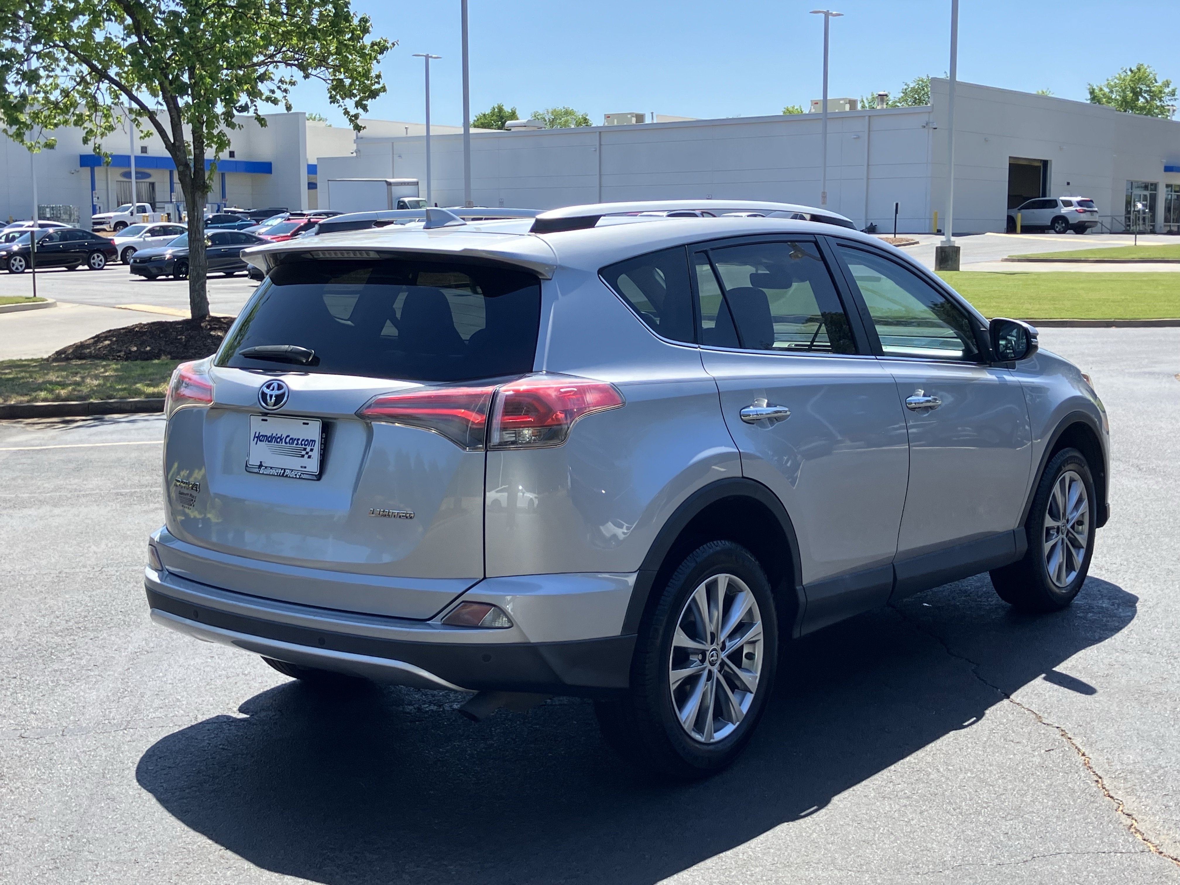 Used 2016 Toyota RAV4 Limited FWD image 10