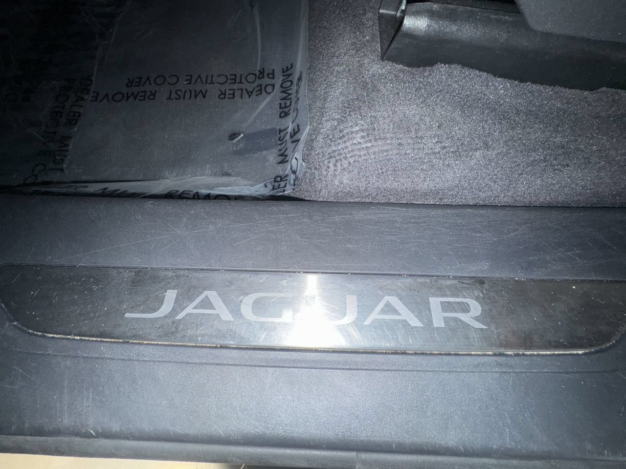 Used 2025 Jaguar F-PACE R-Dynamic S AWD/4WD image 15