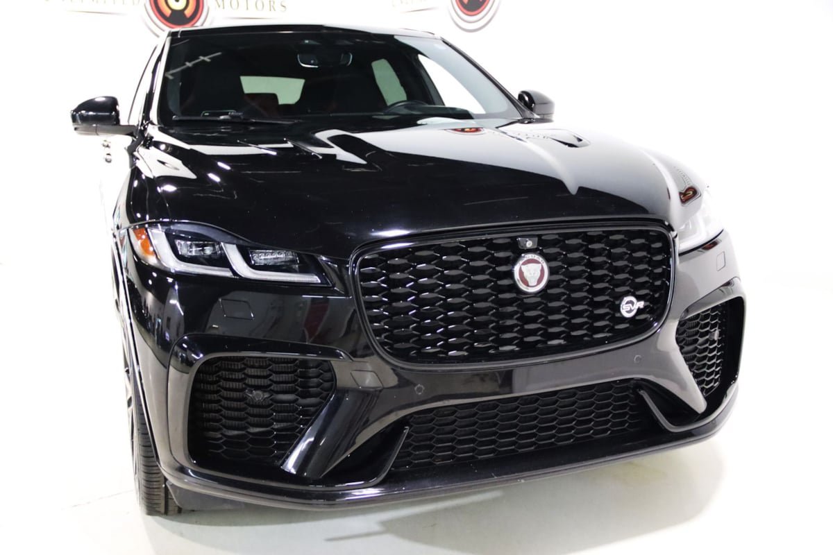 Used 2022 Jaguar F-PACE SVR AWD/4WD image 25