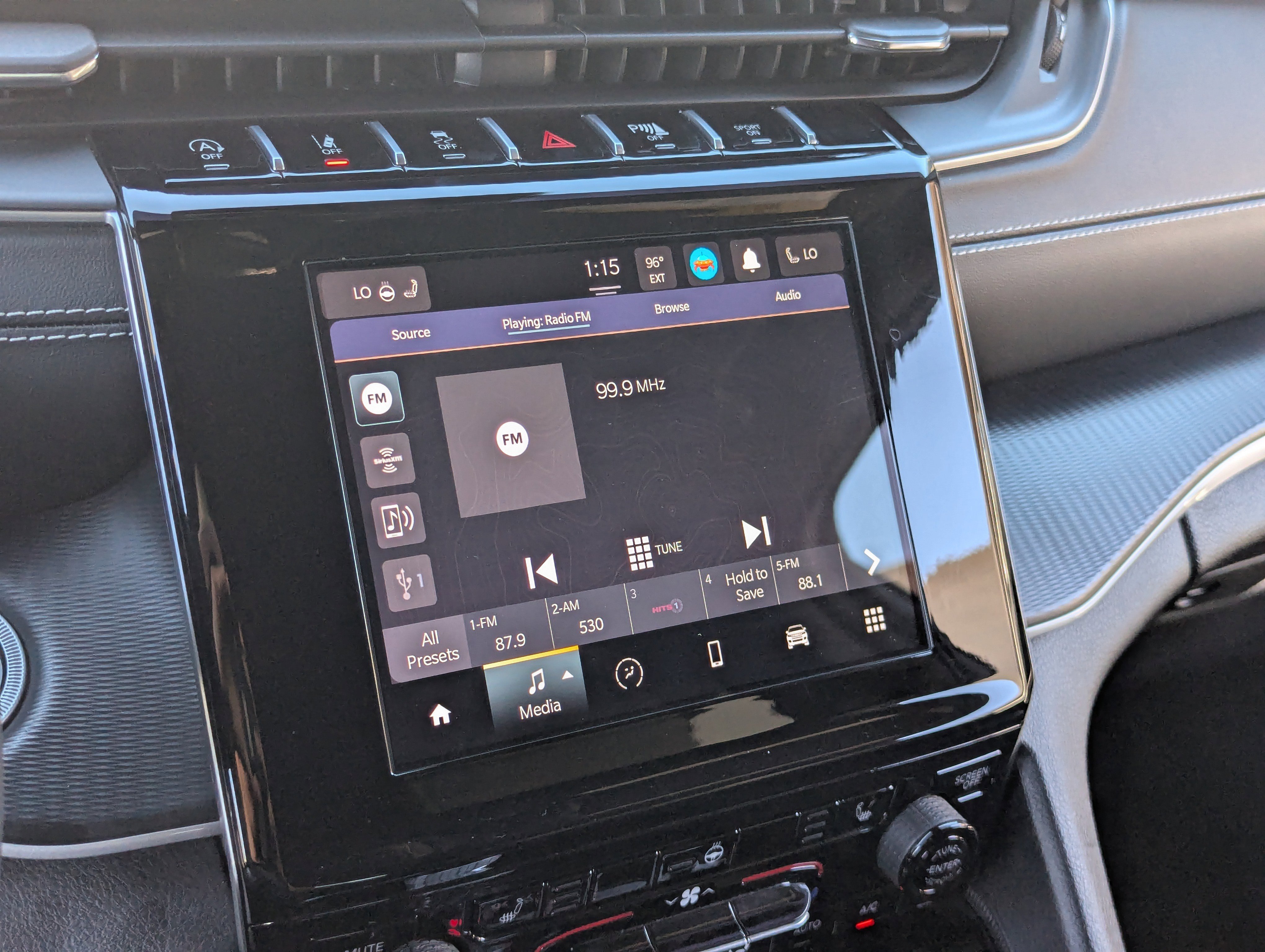 Used 2023 Jeep Grand Cherokee Altitude image 24