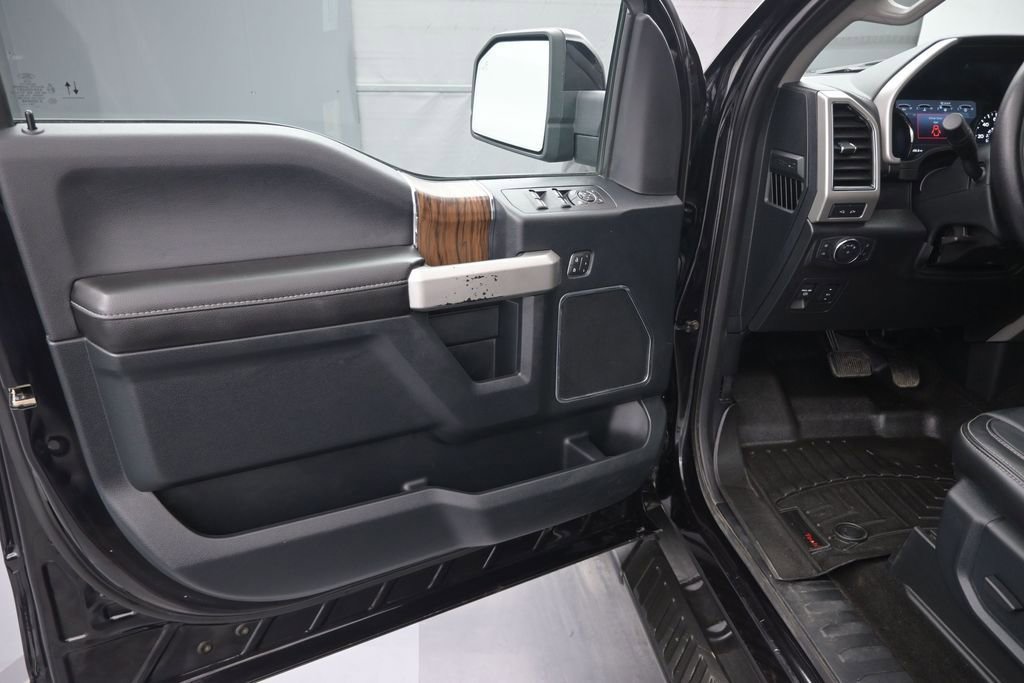 Used 2019 Ford F150 Lariat w/ Equipment Group 501A Mid AWD/4WD image 13