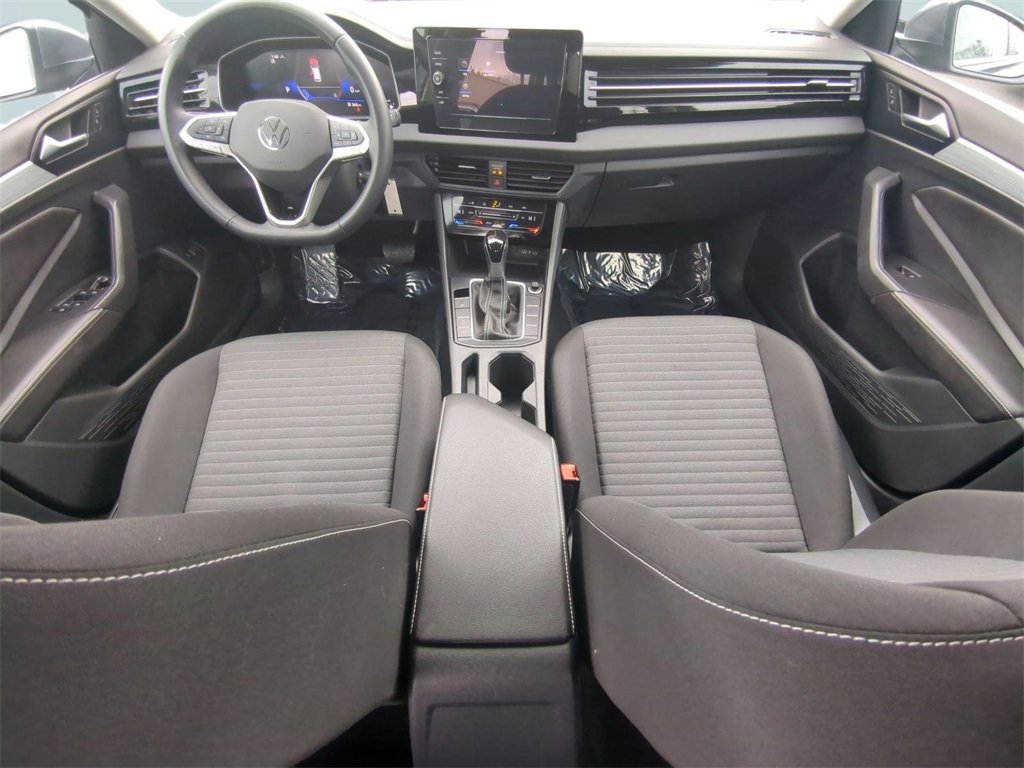 Used 2025 Volkswagen Jetta S image 21