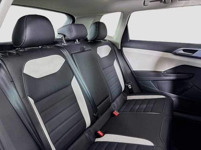 New 2026 Volkswagen Taos SEL image 28