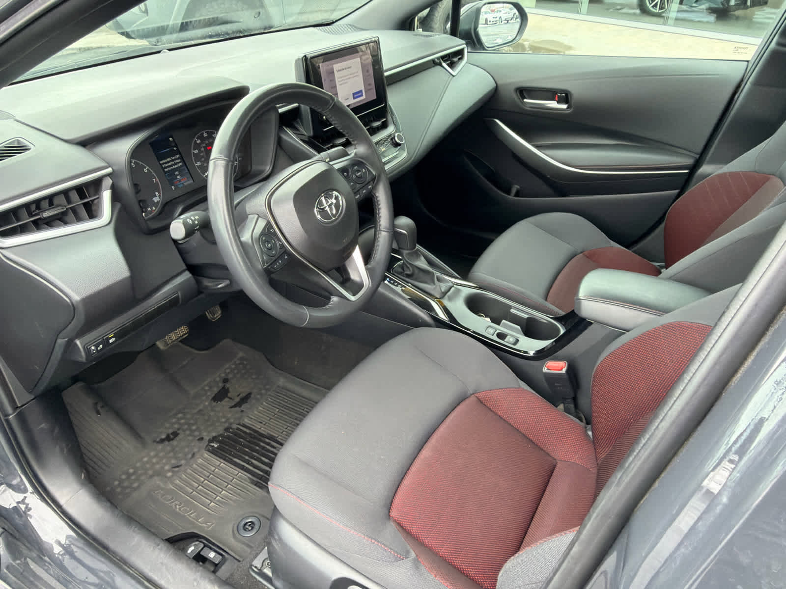 Used 2024 Toyota Corolla SE image 16