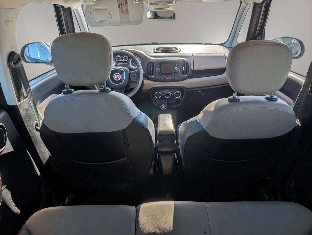 Used 2015 FIAT 500L Lounge FWD image 32