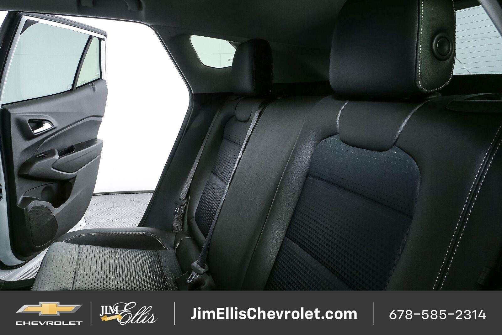 New 2026 Chevrolet Trax LT w/ Sunroof Package FWD image 20