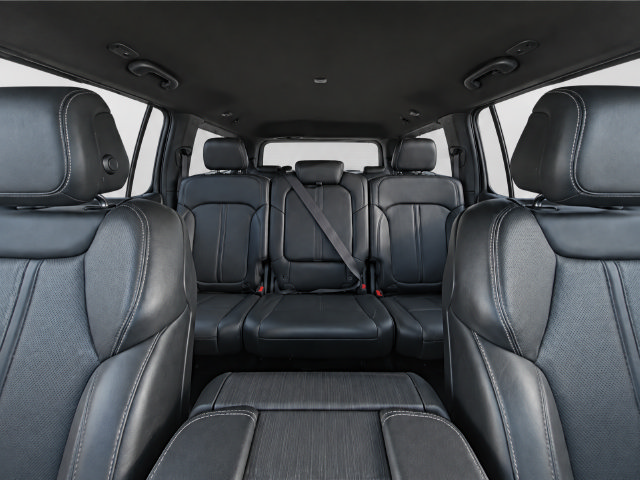 Used 2024 Jeep Wagoneer Series II w/ Flexible Seating Group RWD image 11