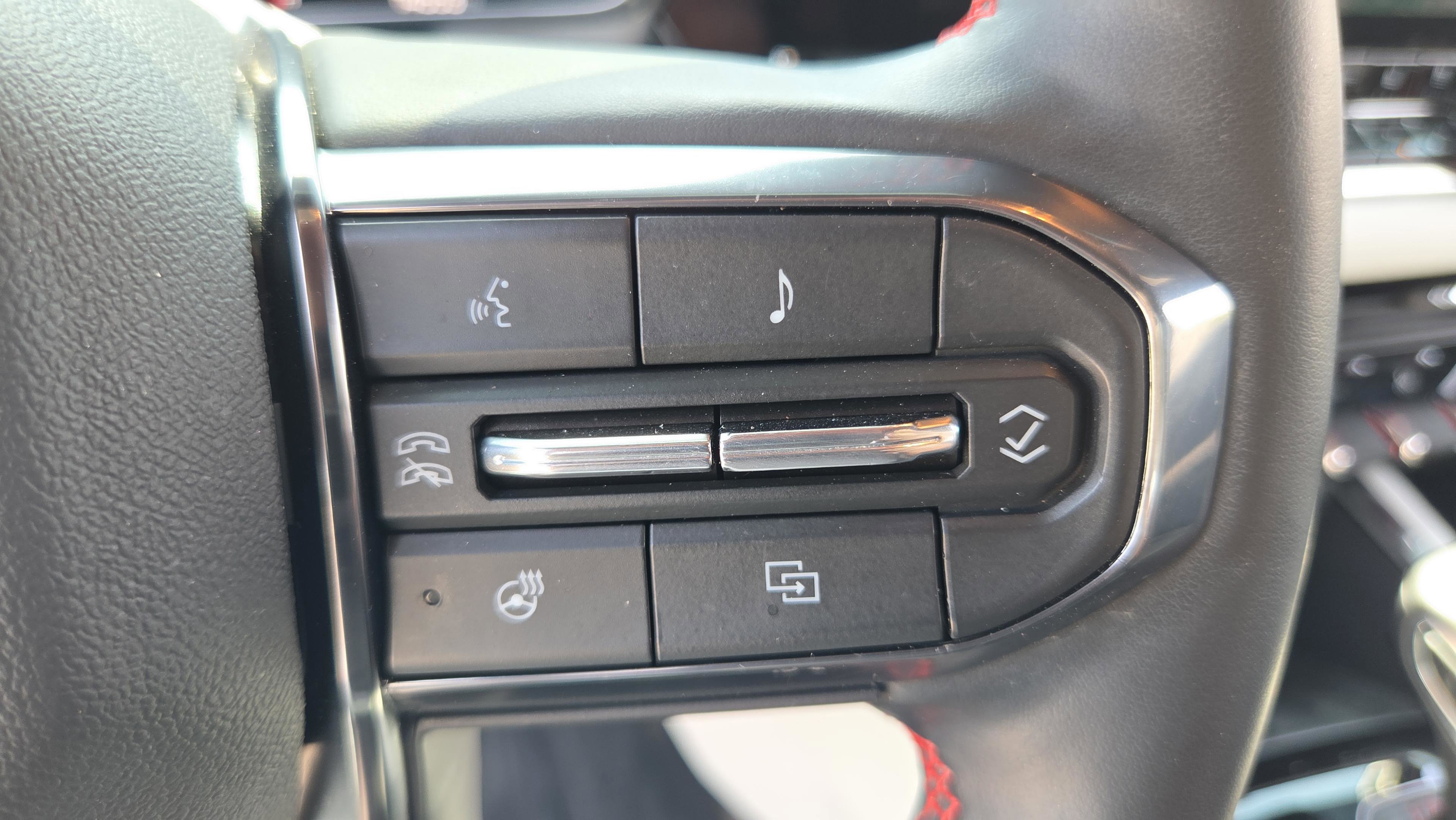 Used 2024 GMC Canyon AT4X AWD/4WD image 27